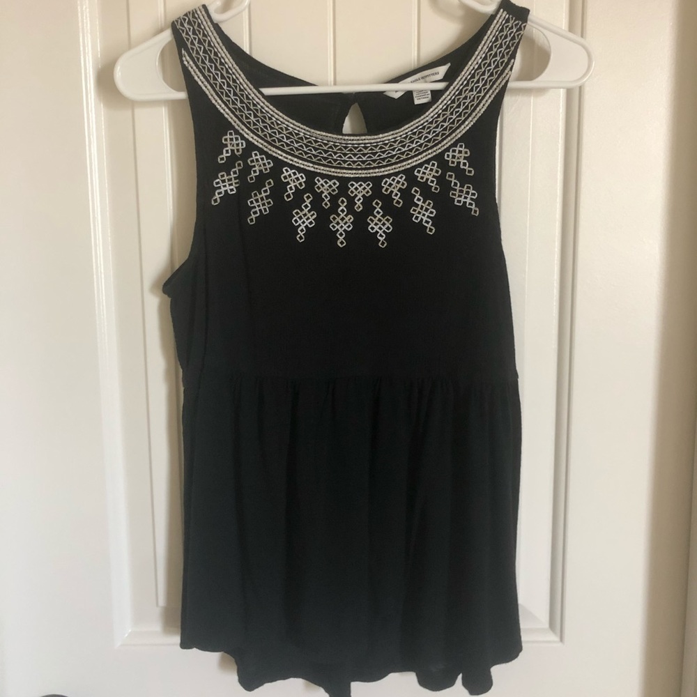 An American Eagle tank top